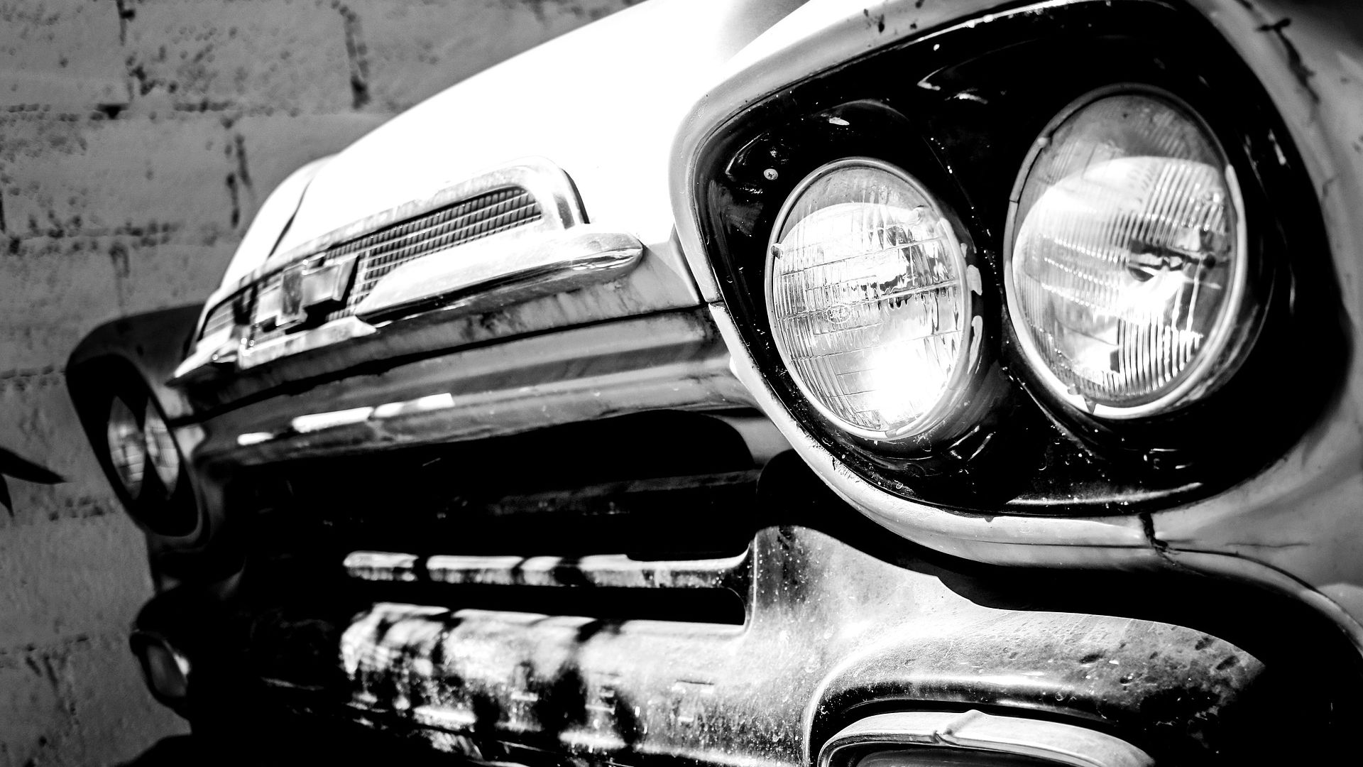 Wallpaper Vintage car, headlight, monochrome