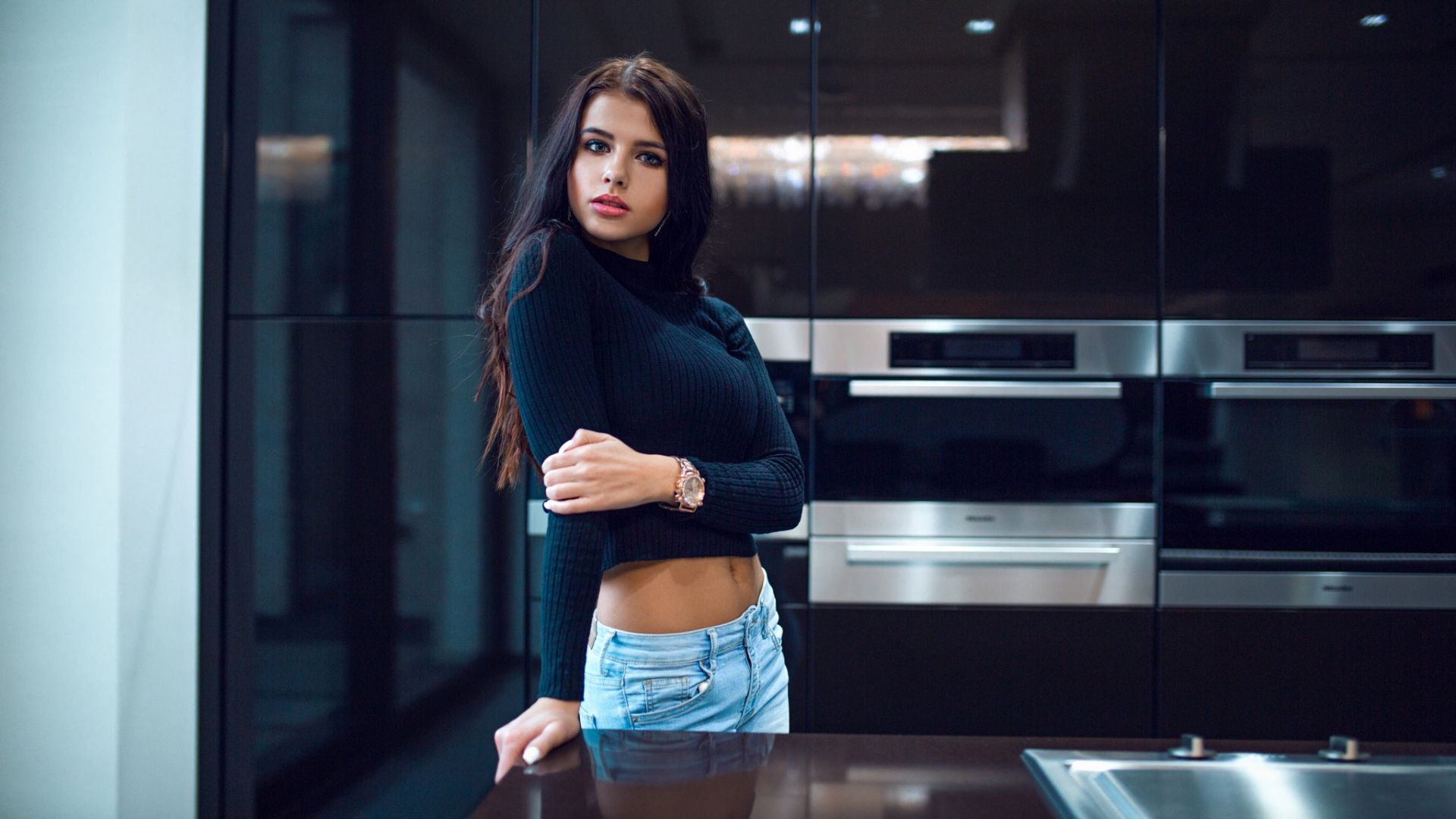 Wallpaper Girl, model, kitchen