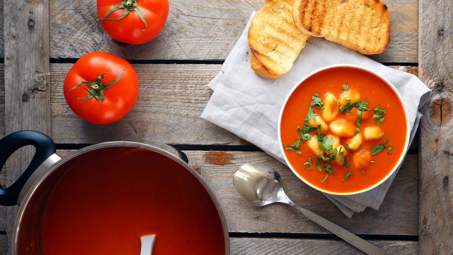 Wallpaper Soup, tomato, gnocchi, toast, herbs, food