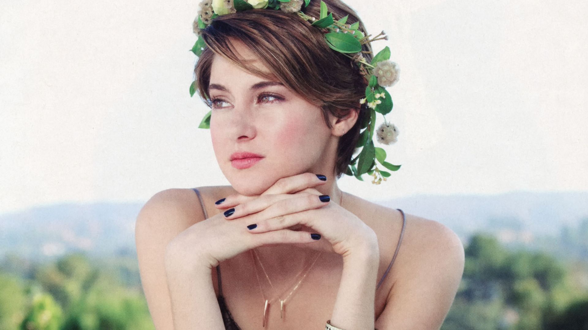 Wallpaper Famous actress, flower crown, Shailene Woodley