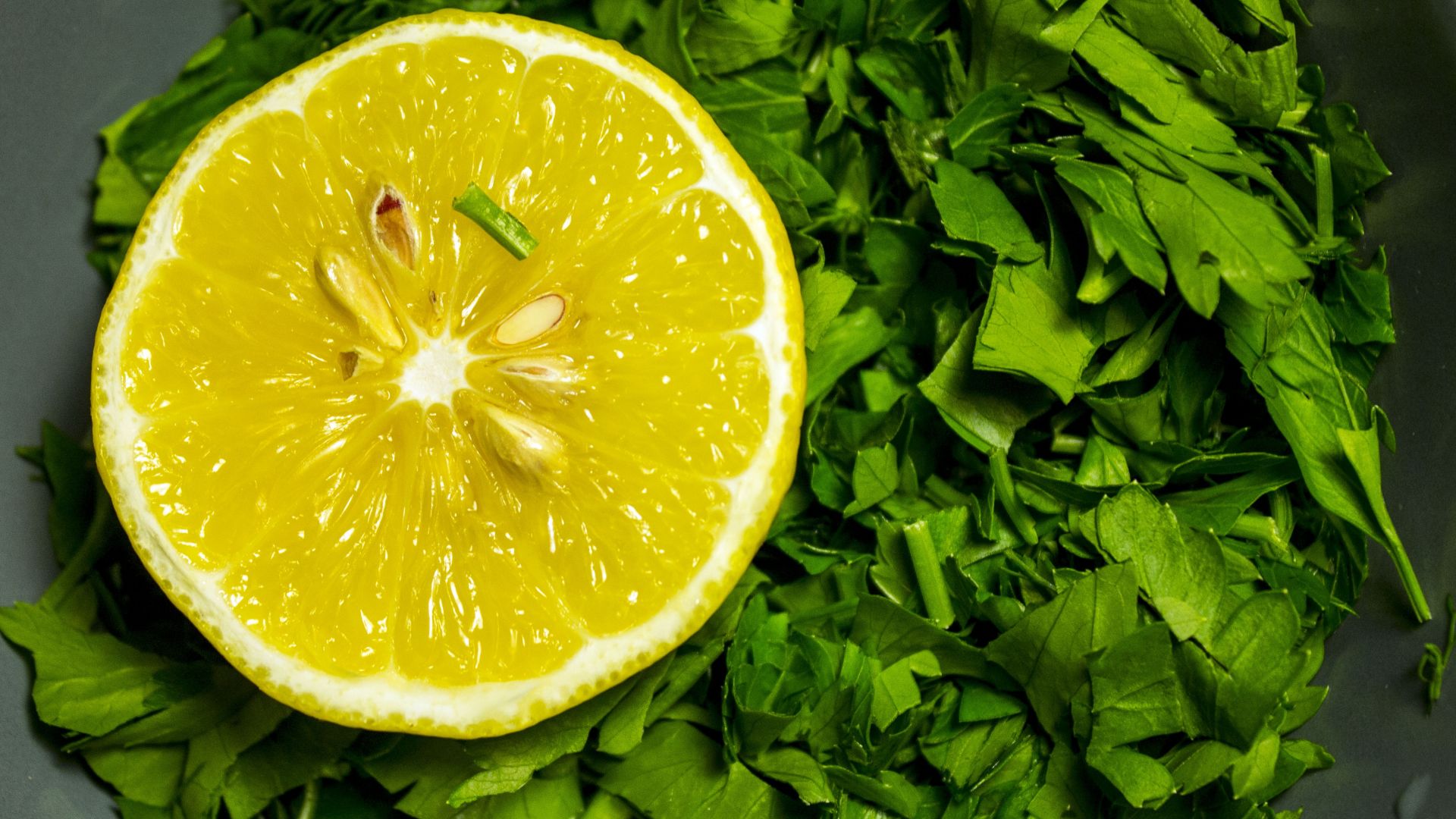 Wallpaper Lemon, parsley herbs, close up