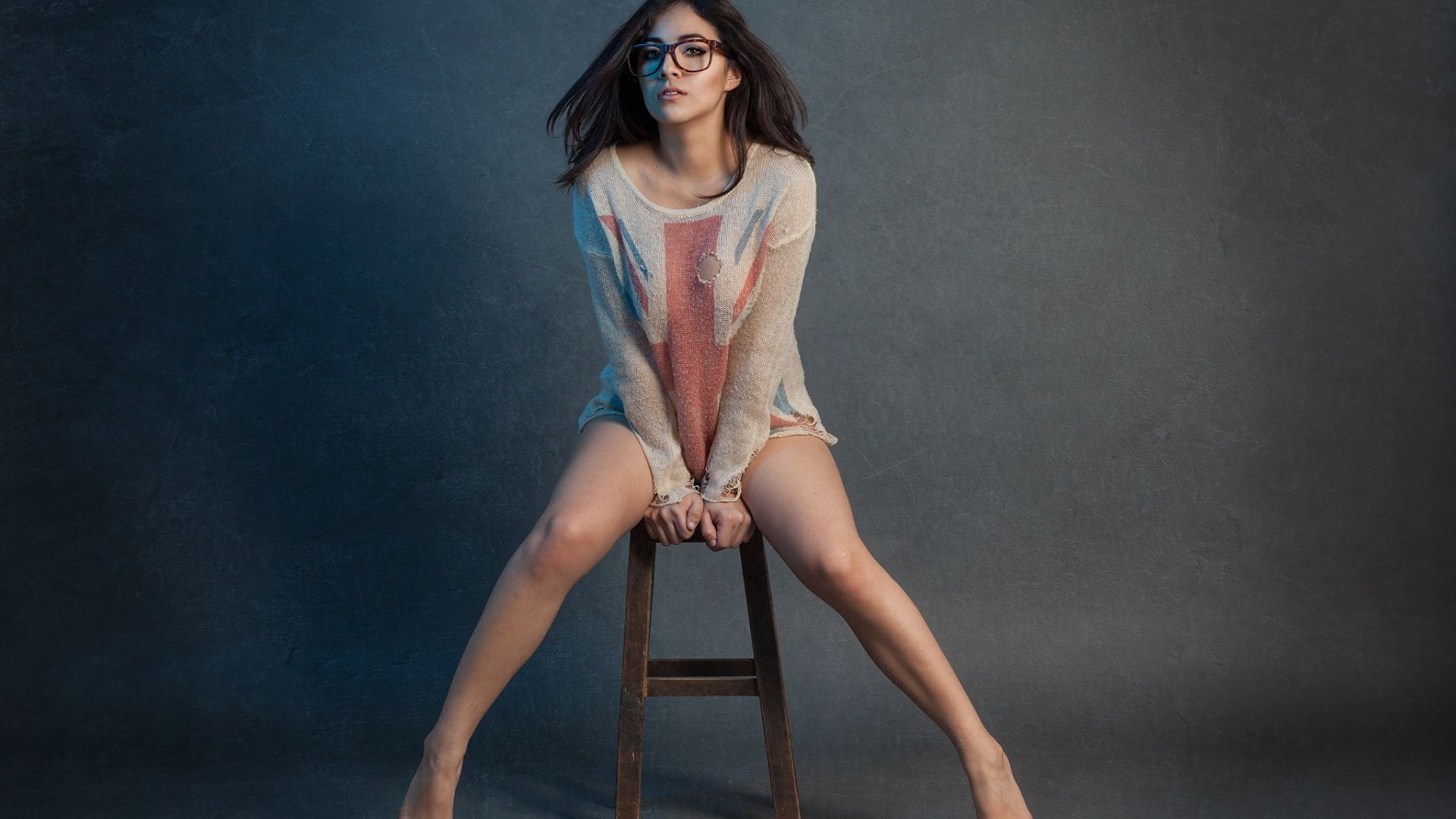 Wallpaper Brunette, glasses, model, sitting