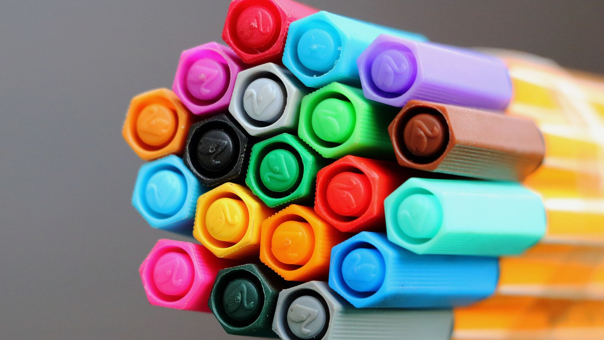 Wallpaper Colorful pen, close up