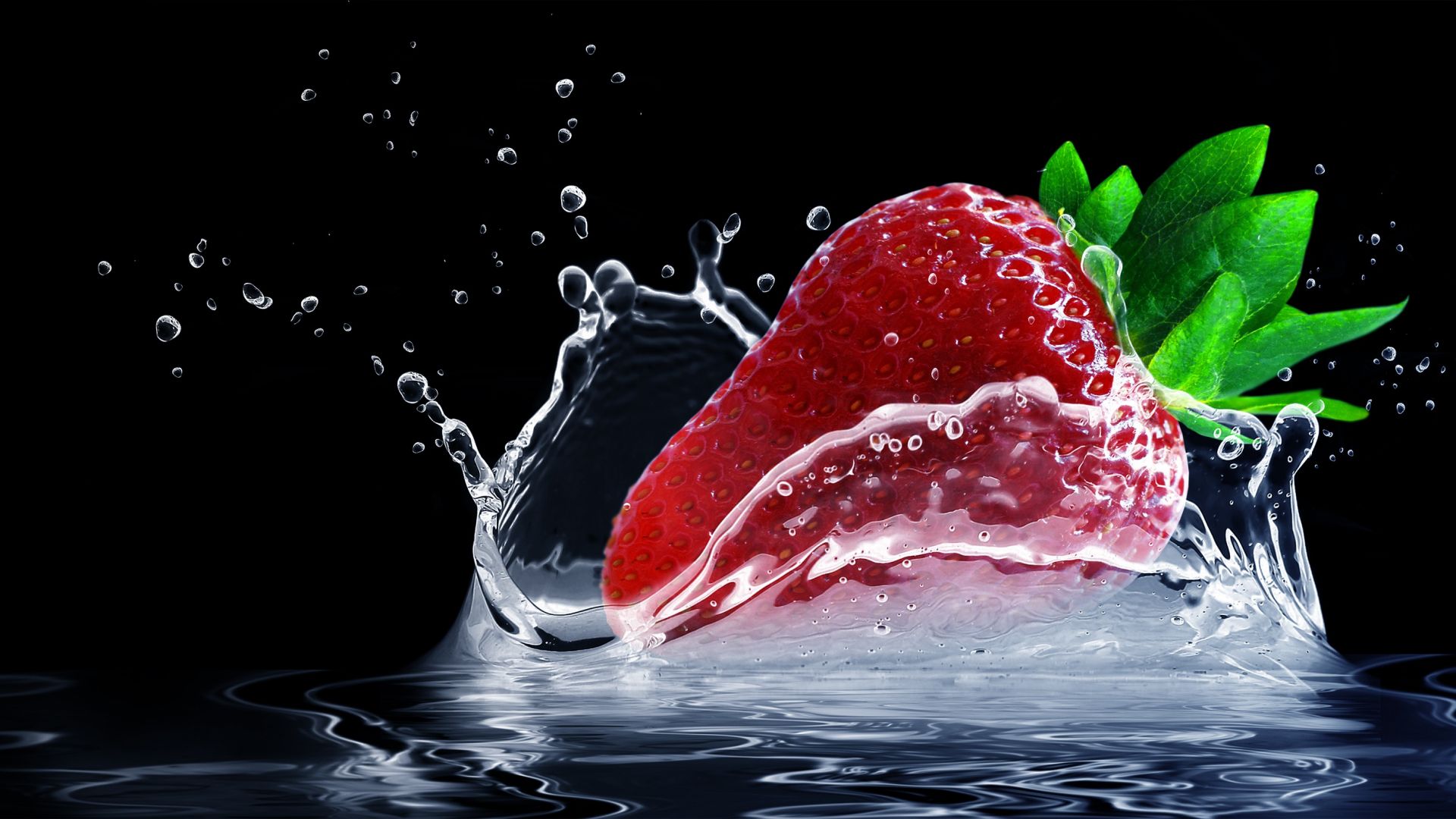 Wallpaper Strawberry, water splashes, splashes