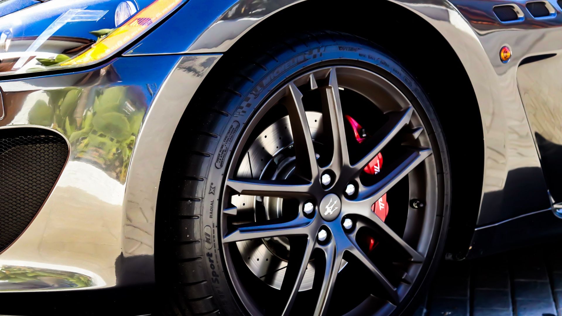 Wallpaper Maserati, Luxury car, alloy wheel, close up