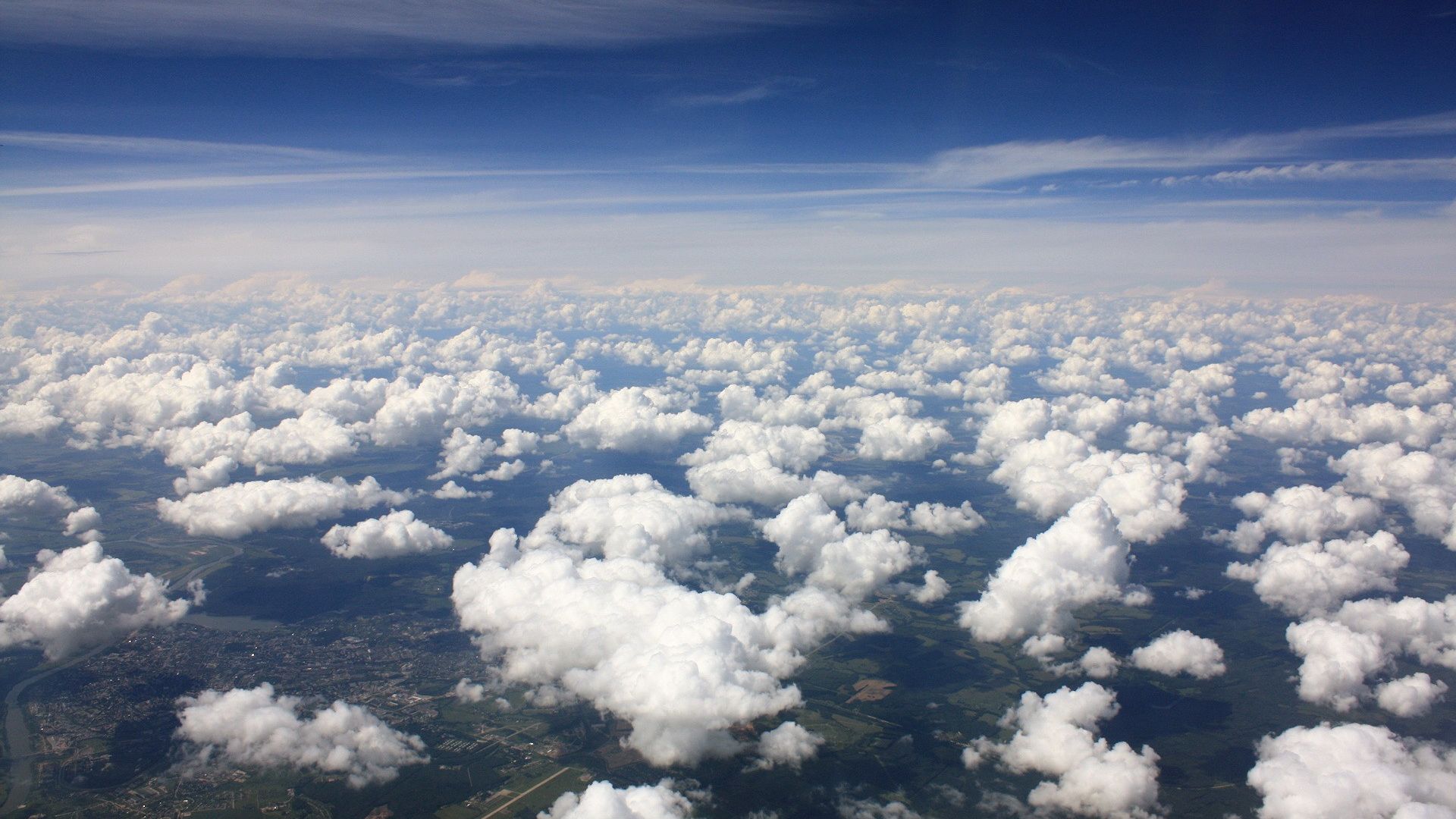 Wallpaper Clouds in blue sky