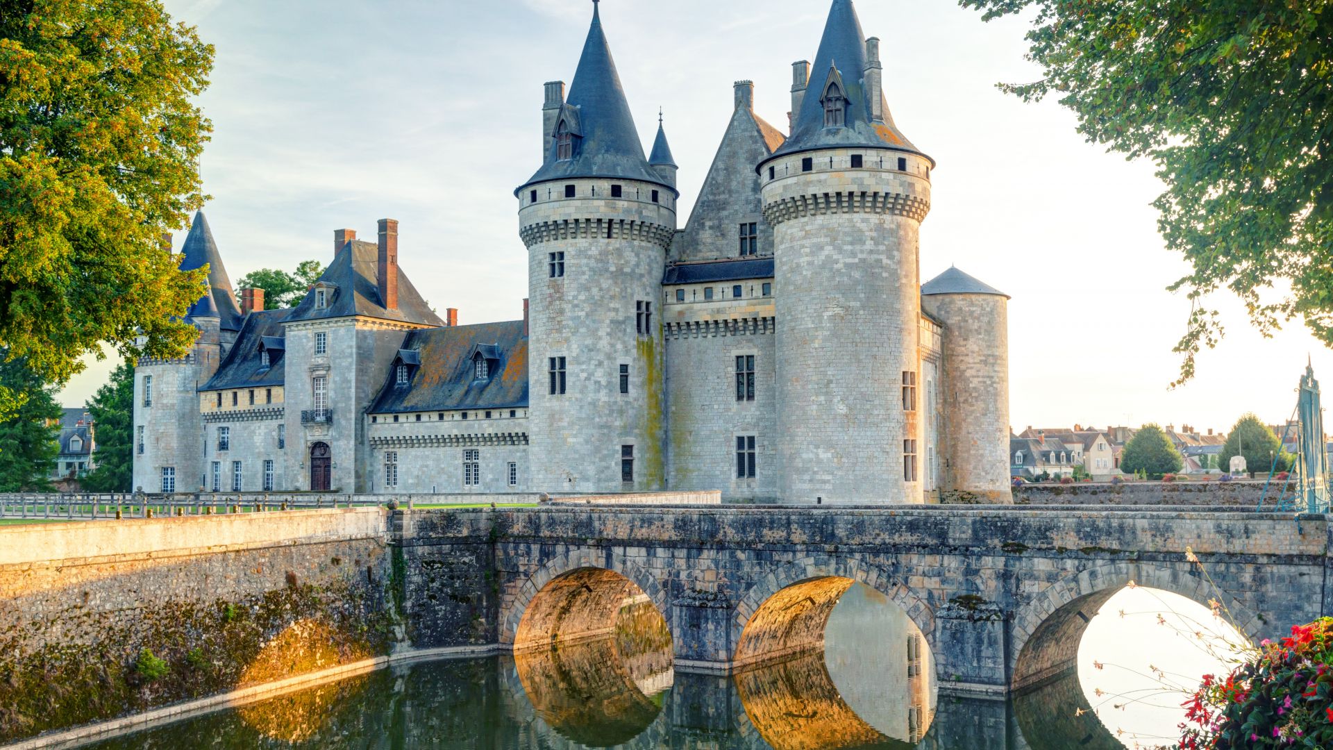 Wallpaper Chateau de Sully-sur-Loire, castle, France