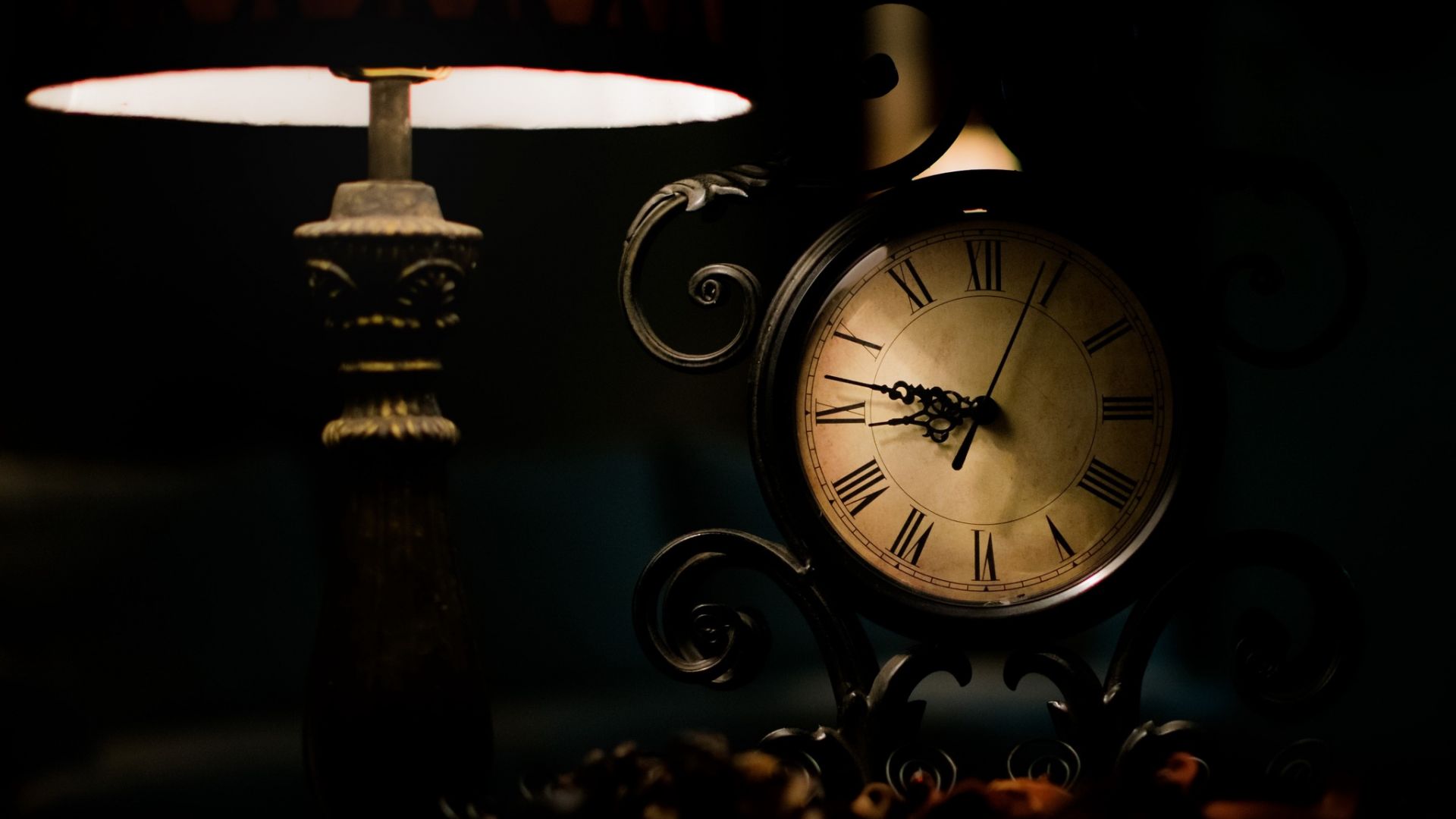 Wallpaper Clock, lamp, dark