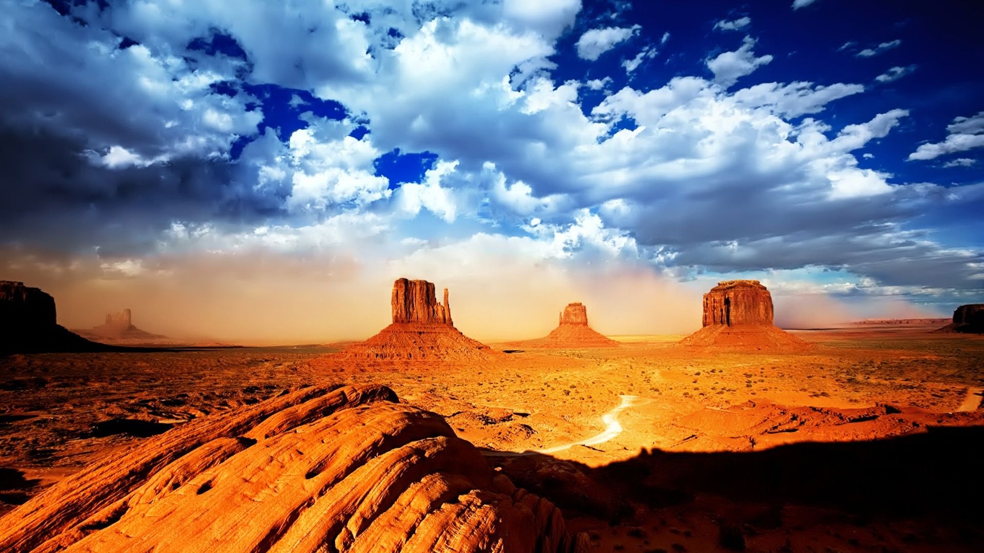 Wallpaper Monument Valley, Clouds, Mountains, Desert, Landscape