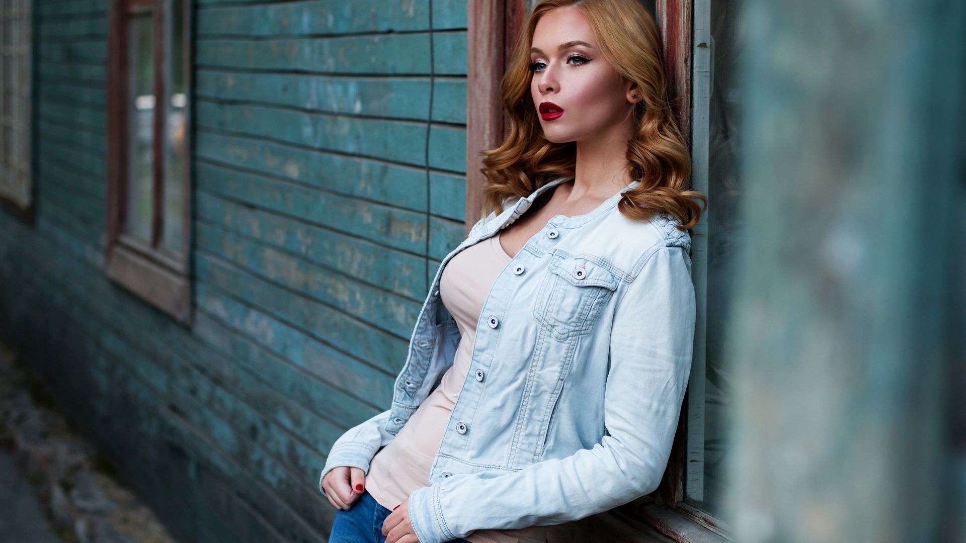 Wallpaper Russian model, fashion model, blue jeans