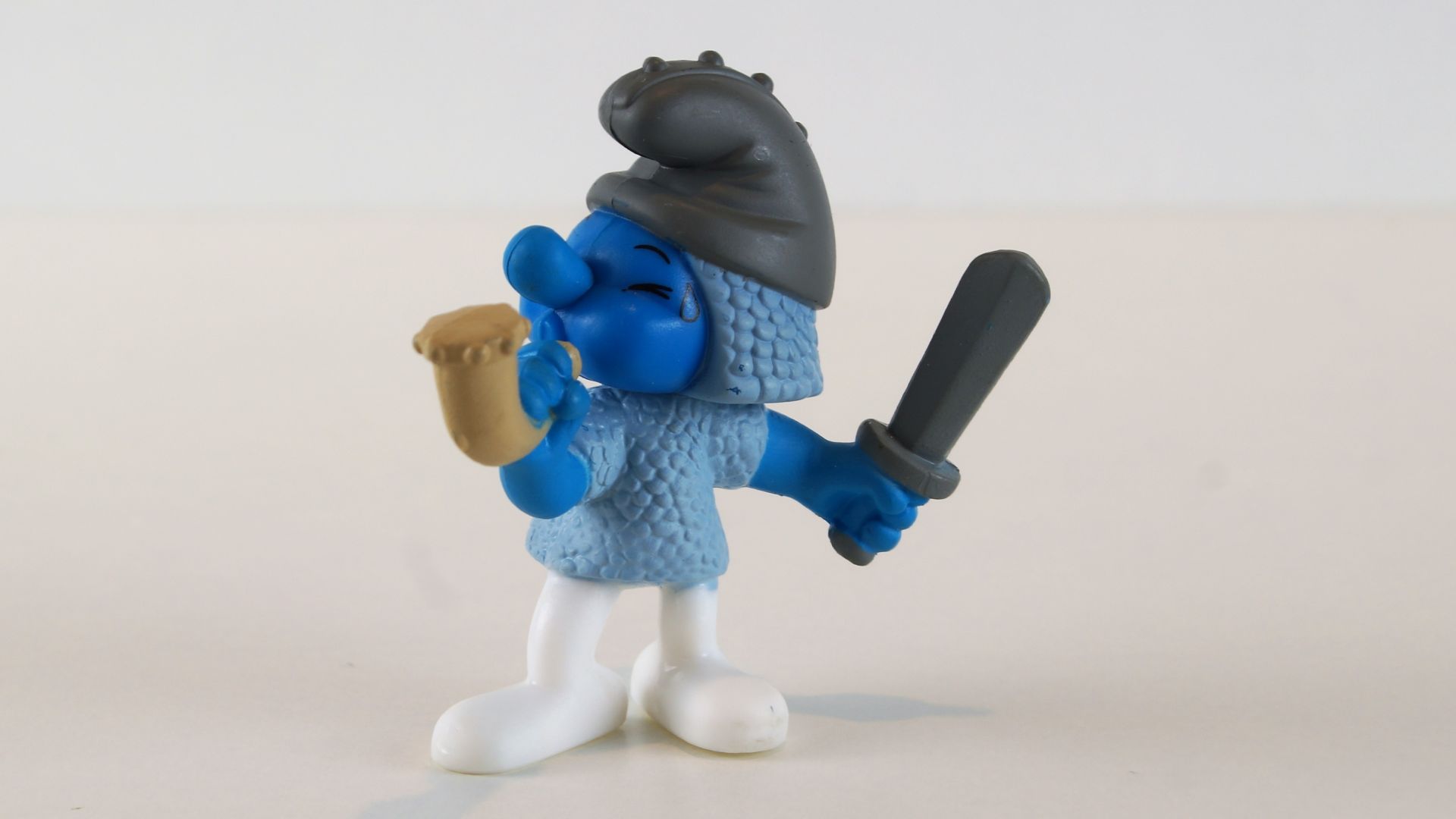Wallpaper Smurfs knight toy