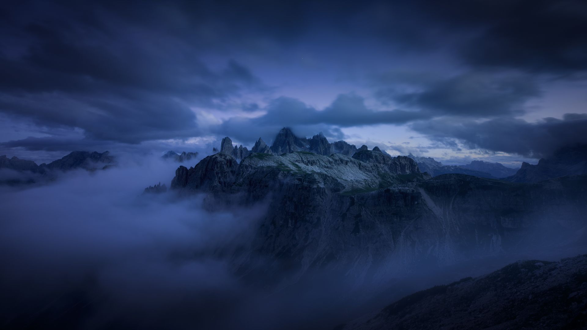 Wallpaper Mist on mountains