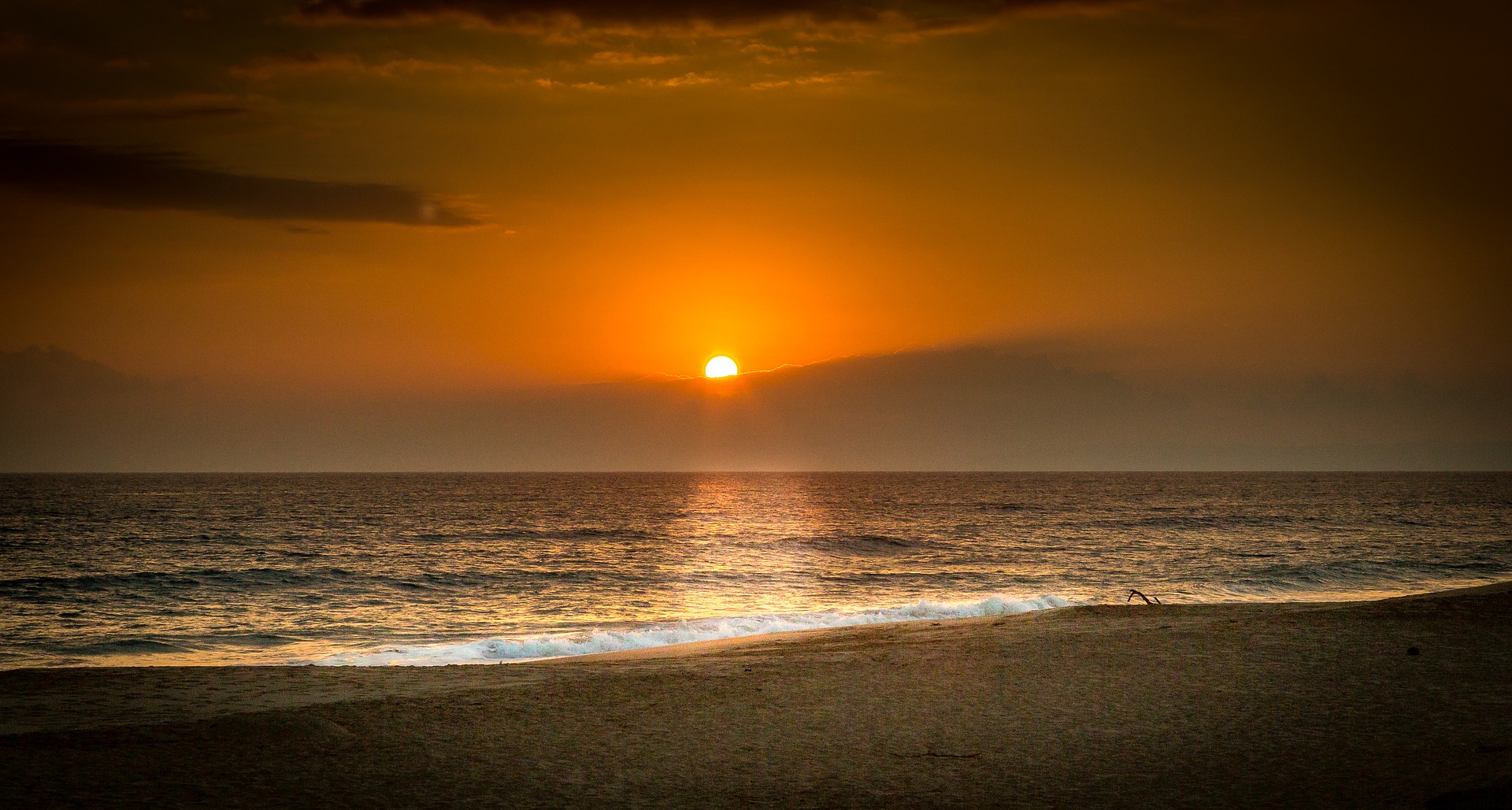 Wallpaper Sunset, nature, beach, sea waves, skyline, sun