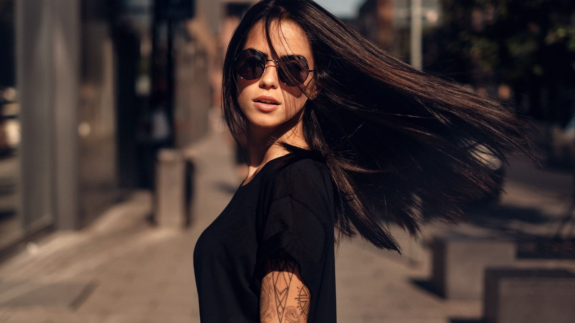 Wallpaper Girl model, tattoo, street, sunglasses