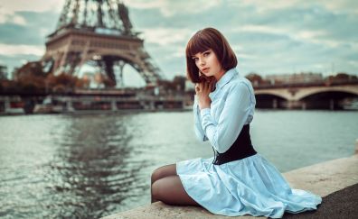 Eiffel tower, woman, short hair