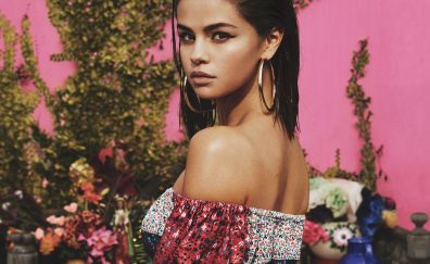 Selena Gomez, looking back, bare shoulder, singer, actress