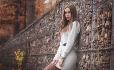 White clothing, outdoor, girl model