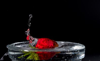 Fruits, strawberry, water splashes