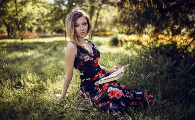 Reading, book, sitting, girl model, outdoor