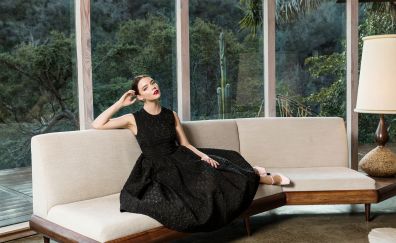 Anya Taylor-Joy, celebrity, model, sofa
