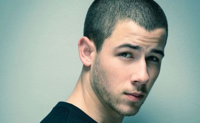 Nick Jonas face, singer