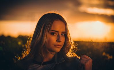 Sunset, outdoor, girl's face