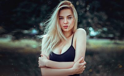 Hot model, crossed arm, outdoor, blonde