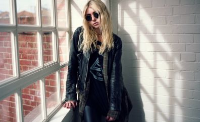 Taylor Momsen, blonde, sunglasses