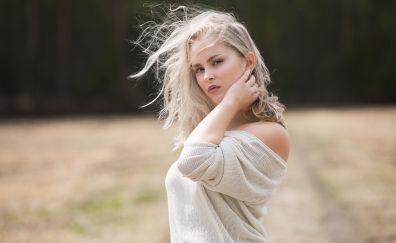 Blonde girl, outdoor, photoshoot