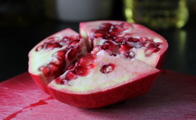 Pomegranate fruit slice