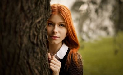 Redhead, girl, model behind tree