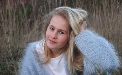 Girl, blonde, outdoor, photoshoot