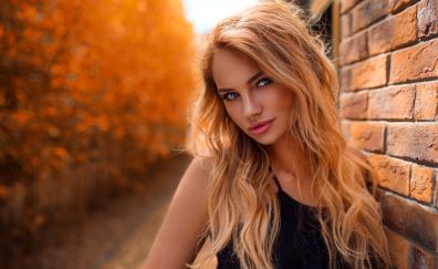 Blonde, model, face, bricks wall